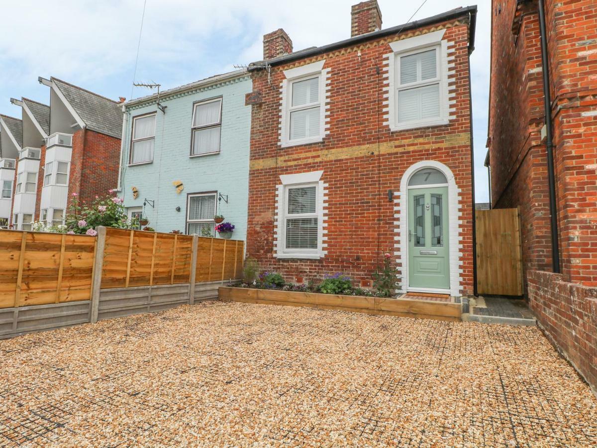 Number 7 Villa Lymington Exterior photo